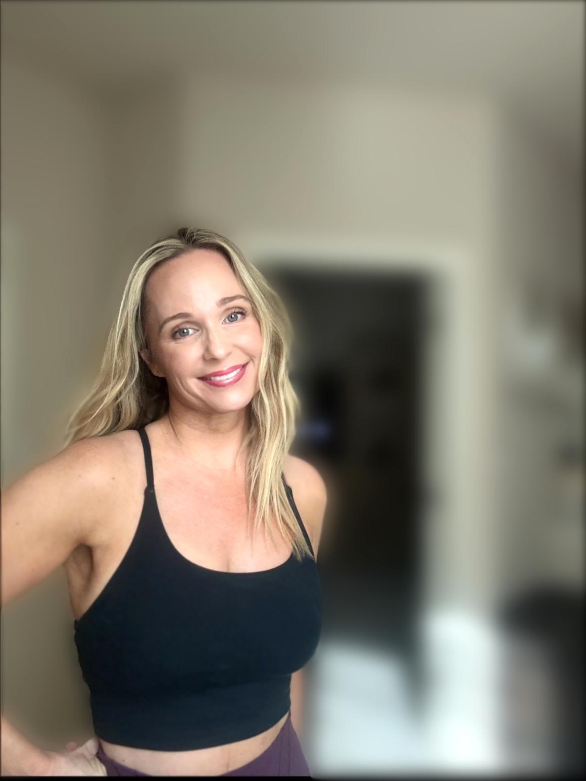 Picture of Kelly, an ElderFIT Personal trainer for seniors in Cedar Park and Georgetown Texas.